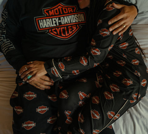 Harley-Davidson Damen-Pyjama-Set mit Bar & Shield-Logo und Knopfleiste 96826-25VW