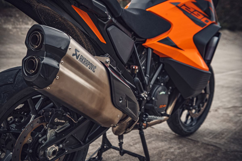 KTM AKRAPOVIČ „SLIP-ON LINE“ – 61905979000