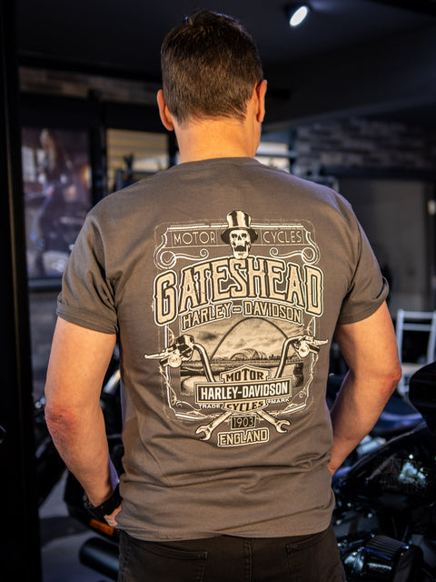 Gateshead Harley-Davidson® Händler-T-Shirt mit Flagge 3001711-Rauchgrau