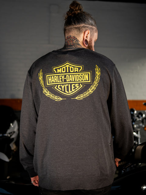 Original Harley-Davidson® Trophy Bar &amp; Shield Sweatshirt mit Rundhalsausschnitt für Herren – Harley Black 96404-24VM
