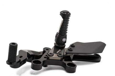 Gilles Tooling AS31GT3 Adjustable Rearset Black (AS31GT3-Y17-B)