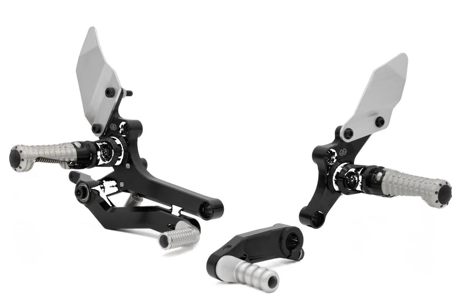 Gilles Tooling RCT10GT Adjustable Rearset Black/Silver (RCT10GT-BM10-BS)