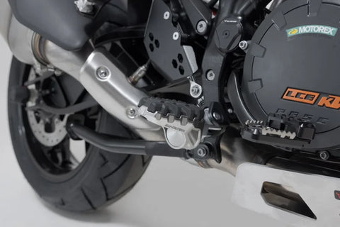 SW-Motech Footrest Kit EVO — KTM Super Adventure 1290 R / Super Adventure 1290 S