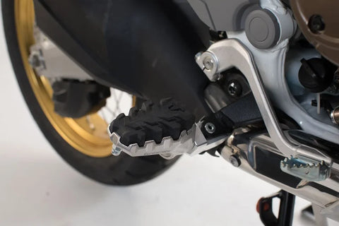SW-Motech Footrest Kit EVO — Honda (FRS.01.112.10500)