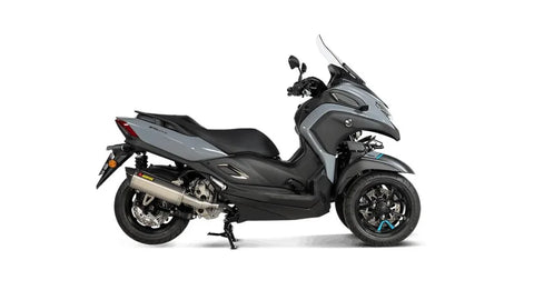 Akrapovic Slip-on Line Muffler Stainless Steel Carbon End Cap Yamaha X-Max / Tricity